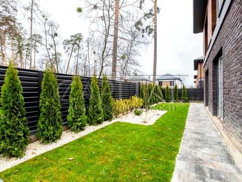 будинок за адресою Валерія Лобановського вул.