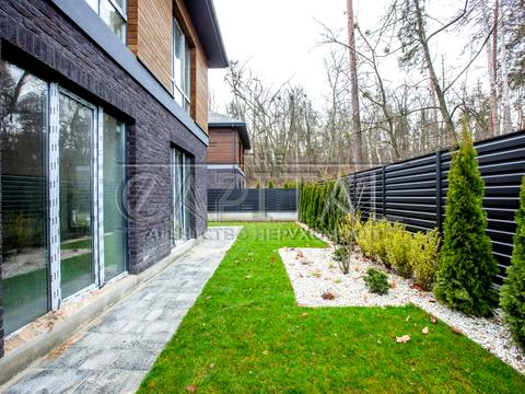 будинок за адресою Валерія Лобановського вул.