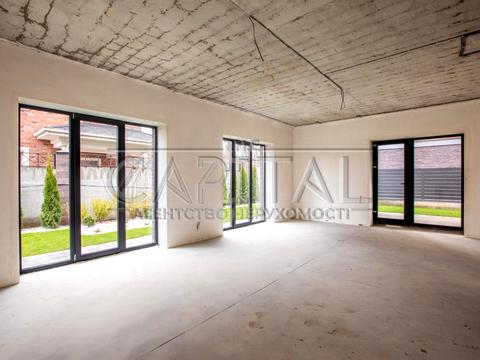 будинок за адресою Валерія Лобановського вул.