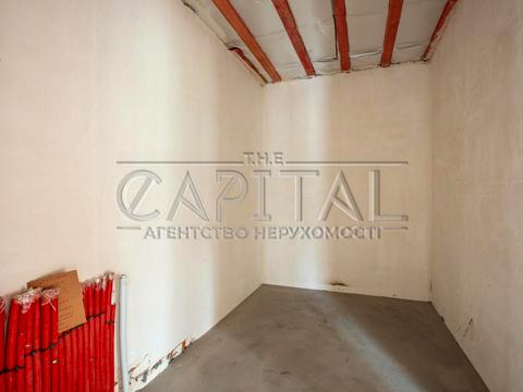 будинок за адресою Валерія Лобановського вул.