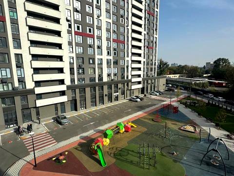 квартира за адресою Любомира Гузара просп. (Космонавта Комарова), 13