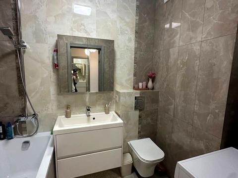 квартира за адресою Любомира Гузара просп. (Космонавта Комарова), 13