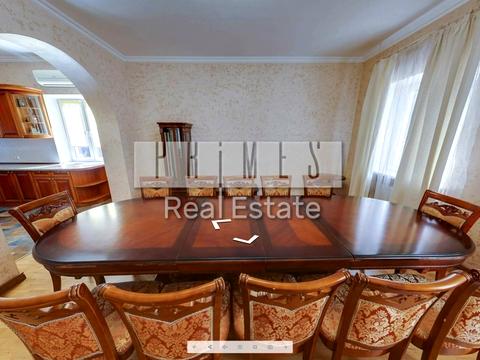 будинок за адресою Івана Огієнка вул. (Миколи Лукашевича)