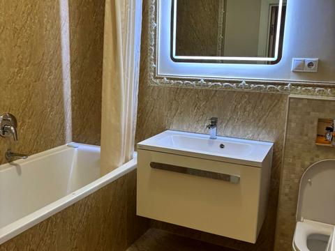 квартира за адресою Регенераторна вул., 4 к8