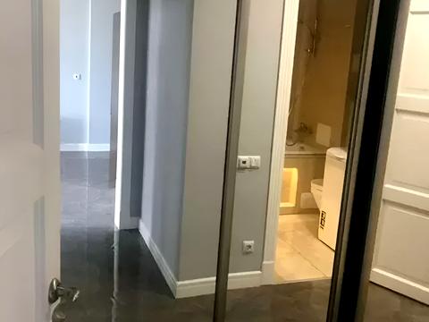 квартира за адресою Регенераторна вул., 4 к13