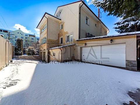 будинок за адресою Київська вул.