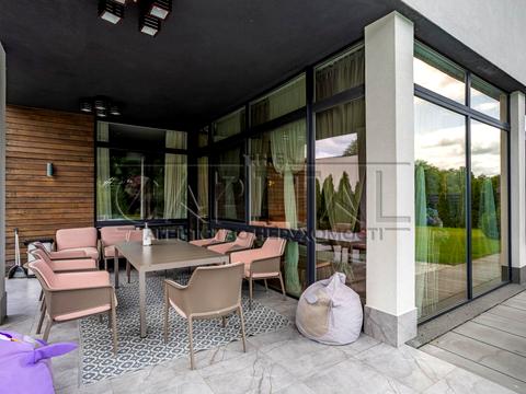 будинок за адресою Сонячна вул.