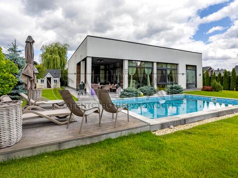 будинок за адресою Сонячна вул.