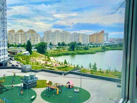 квартира за адресою Ревуцького вул., 40-В