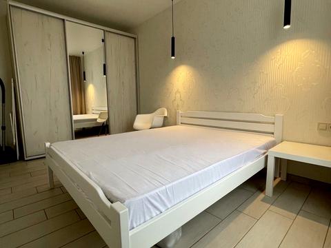 квартира за адресою Космічна вул., 5