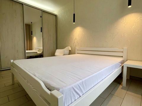 квартира за адресою Космічна вул., 5