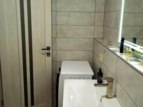 квартира за адресою Космічна вул., 5