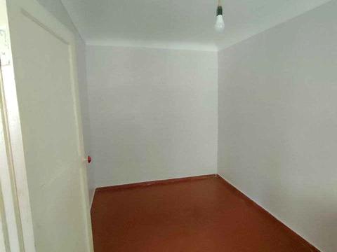 квартира за адресою Тролейбусна вул., 6