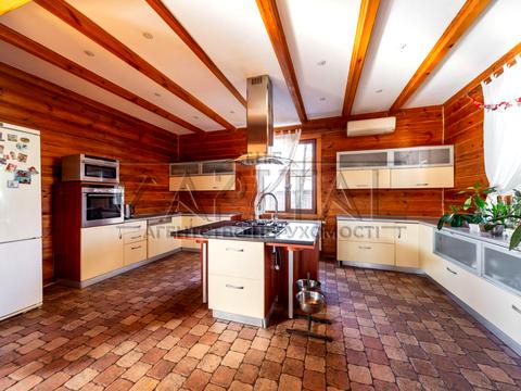 будинок за адресою Соборна вул. ()