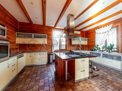 будинок за адресою Соборна вул. ()