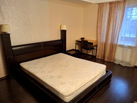 квартира за адресою Велика Васильківська вул. (Червоноармійська), 85-87