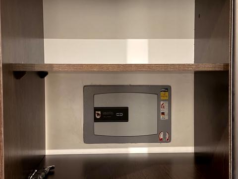 квартира за адресою Ованеса Туманяна вул., 15-А