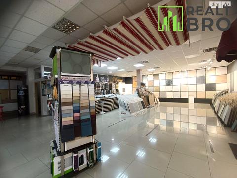 комерційна за адресою Подільська вул., 1