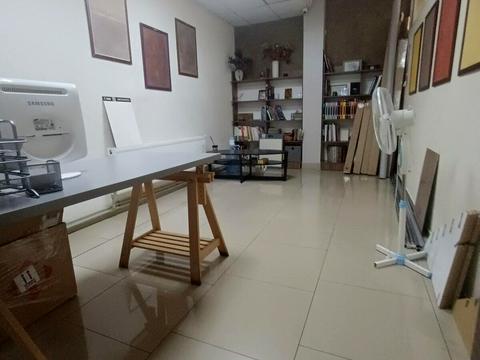 комерційна за адресою Подільська вул., 1