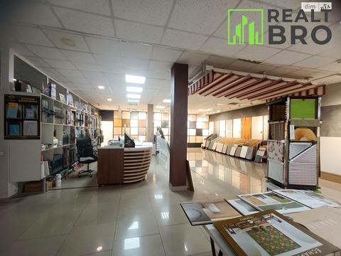 комерційна за адресою Подільська вул., 1