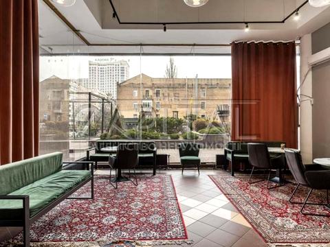 комерційна за адресою Київ, Жилянська вул., 59