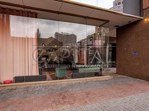 комерційна за адресою Київ, Жилянська вул., 59