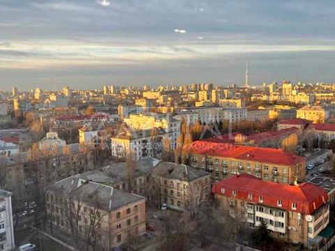 квартира по адресу Митрополита Василия Липковского ул. (Урицкого), 38