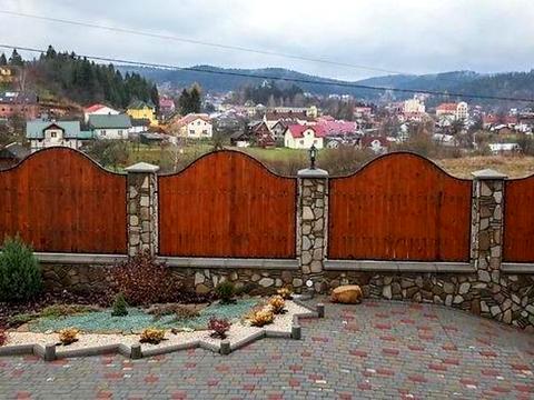 комерційна за адресою Євгена Коновальця вул., 15