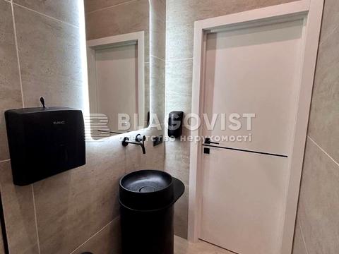 комерційна за адресою Богдана Ступки вул. (Станіславського), 3