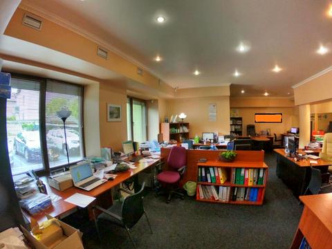 комерційна за адресою Родини Крушельницьких вул., 5