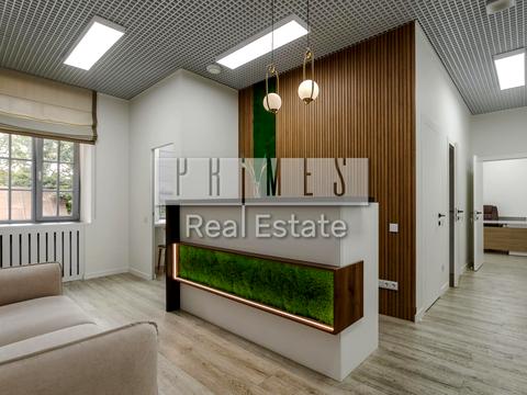 комерційна за адресою Пилипа Орлика вул., 6