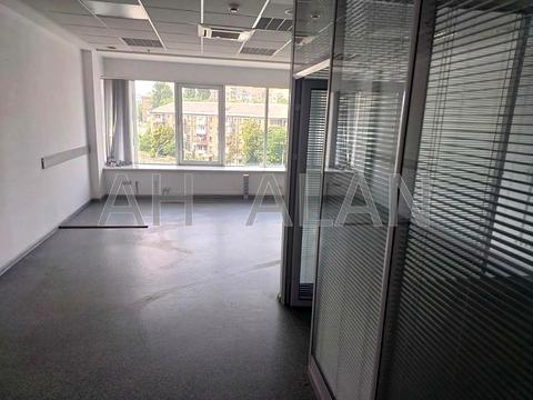 коммерческая по адресу Борщаговская ул., 154а