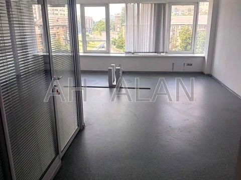 коммерческая по адресу Борщаговская ул., 154а