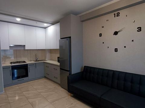 квартира за адресою Кришталева вул., 1