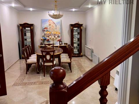 будинок за адресою Ужгород, Центральна, 8