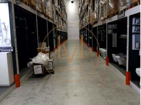 комерційна за адресою Куренівська вул., 102