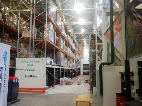 комерційна за адресою Куренівська вул., 102