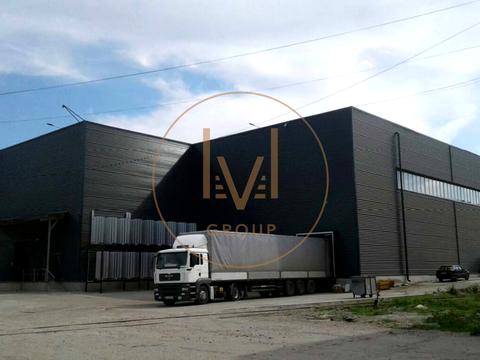 комерційна за адресою Куренівська вул., 102