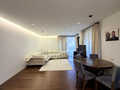 квартира за адресою Ряснянська вул., (Будинок 1)