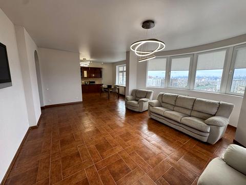 квартира по адресу Левка Лукьяненко ул. (Маршала Тимошенко), 21к2