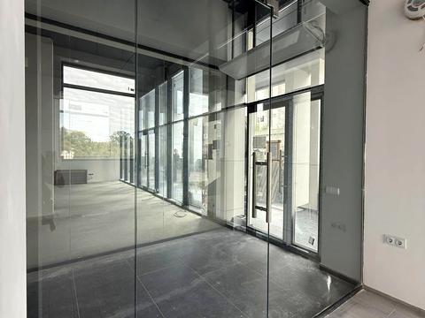 комерційна за адресою Доли вул., 9