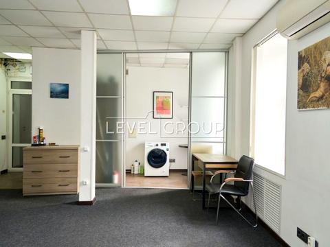 комерційна за адресою Івана Федорова вул., 10