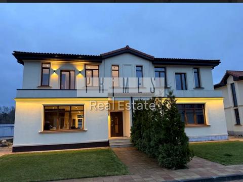 будинок за адресою Паркова вул.