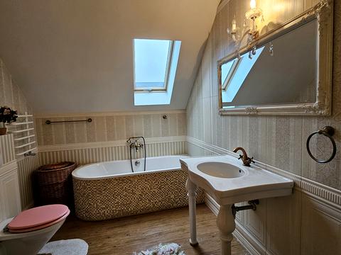 будинок за адресою 4-й провулок, 10