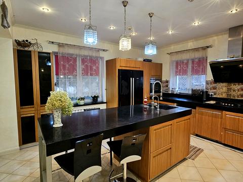 будинок за адресою 4-й провулок, 10