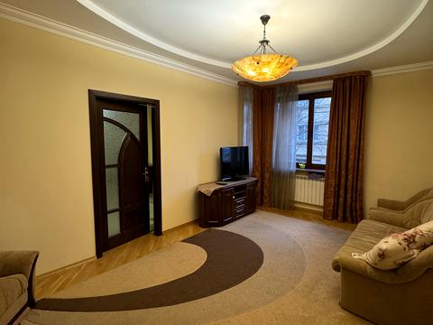 квартира по адресу Максима Рыльского ул., 8