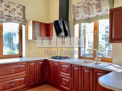 будинок за адресою с. Петропавлівська борщагівка, Миколи Леонтовича вул., 1