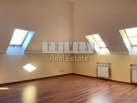 будинок за адресою с. Петропавлівська борщагівка, Миколи Леонтовича вул., 1