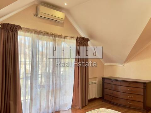 будинок за адресою с. Петропавлівська борщагівка, Миколи Леонтовича вул., 1