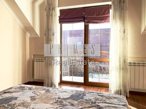 будинок за адресою с. Петропавлівська борщагівка, Миколи Леонтовича вул., 1